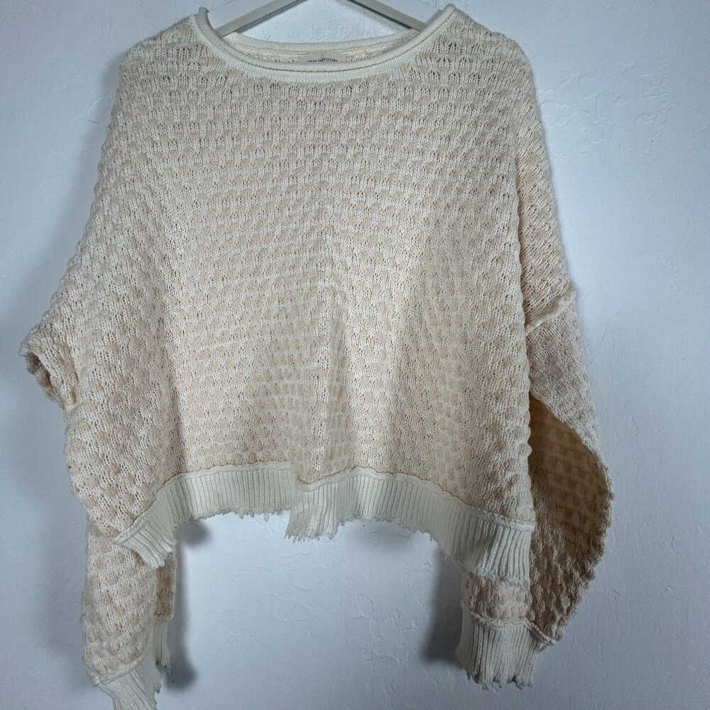 Urban Outfitters Womens Cream Textured Knit Dolman Sleeve Crop Sweater Medium